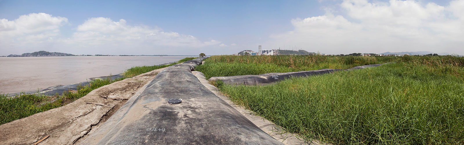 Protección del Islote El Palmar con Geotubes, Guayaquil.